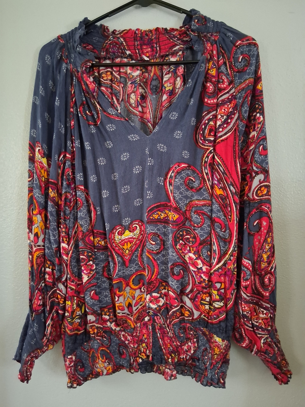 Venus Paisley Smocked V-Neck Tunic Top Size Large